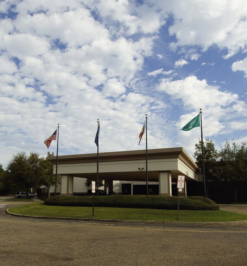 Ramada Inn Lafayette Conference Center Bagian luar foto
